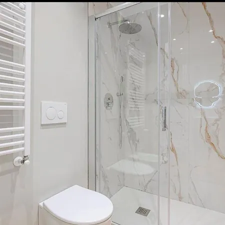 Luxury アパート *